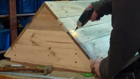 fixation des rampants sur les pignons