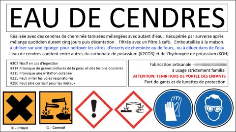 étiquette pour l'eau de cendres