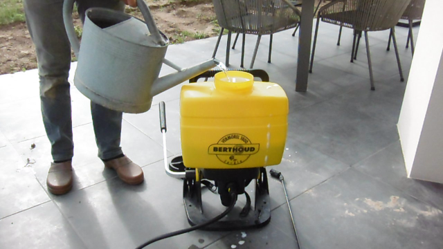 remplissage de pulvérisateur