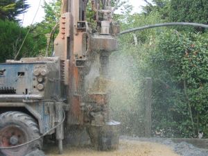 forage au droit d'une source