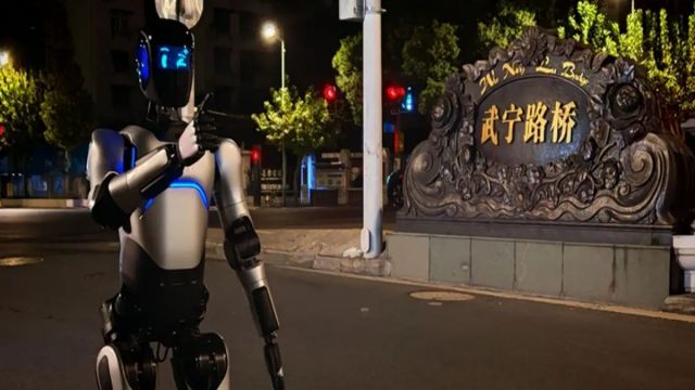 AgibotA2, robot chinois